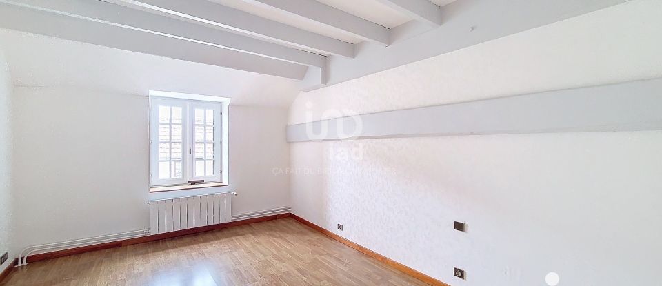 Maison 9 pièces de 250 m² à Guitrancourt (78440)