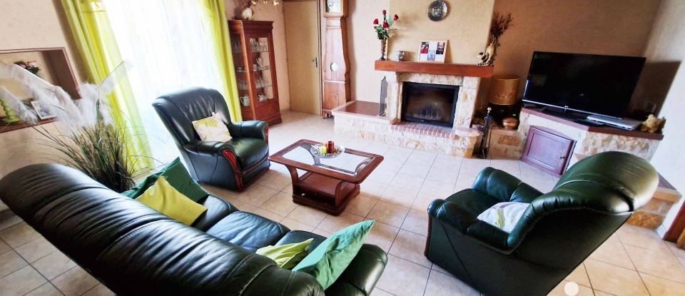 Village house 7 rooms of 190 m² in Mervent (85200)