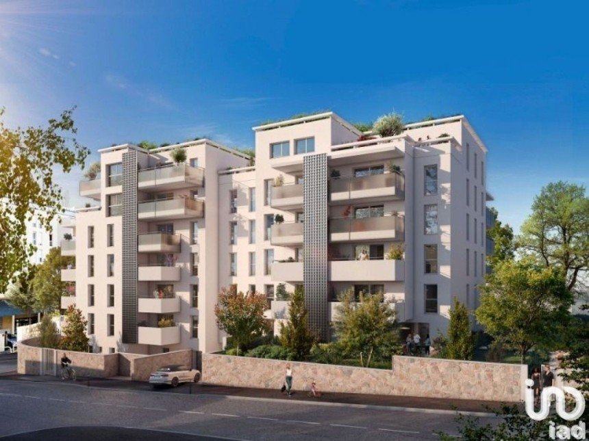 Appartement 3 pièces de 66 m² à Marseille (13004)