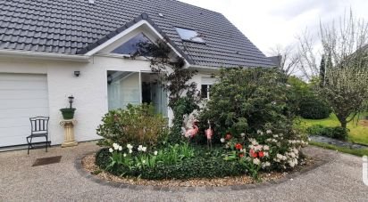 House 8 rooms of 180 m² in Gometz-la-Ville (91400)