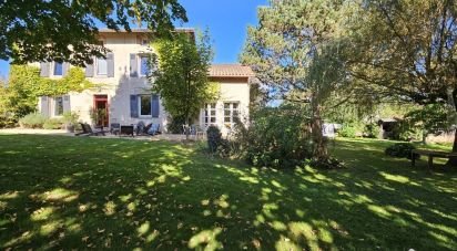 House 8 rooms of 225 m² in Limoges (87100)