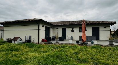 Maison traditionnelle 5 pièces de 144 m² à Soussans (33460)