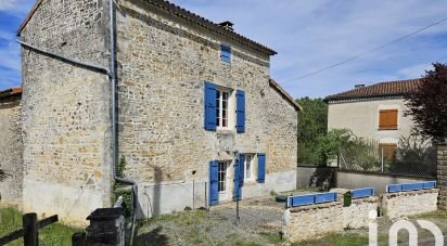 House 4 rooms of 100 m² in Valence (16460)