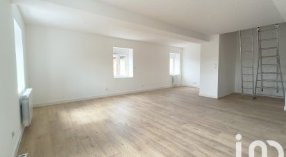Duplex 3 rooms of 70 m² in Saint-Laurent-de-Chamousset (69930)