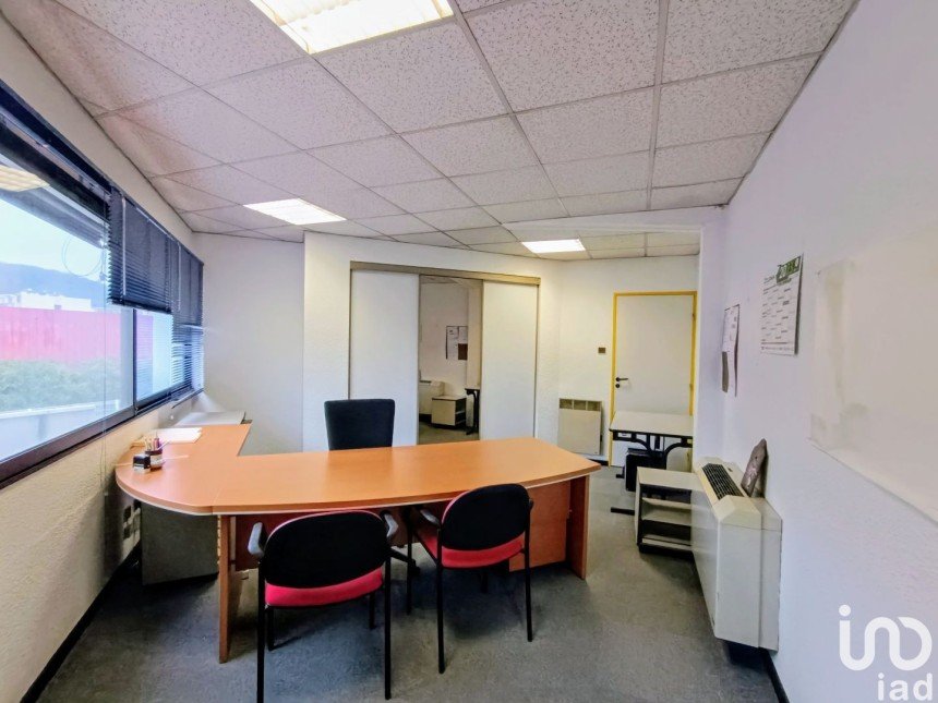 Bureaux de 45 m² à Saint-Martin-d'Hères (38400)