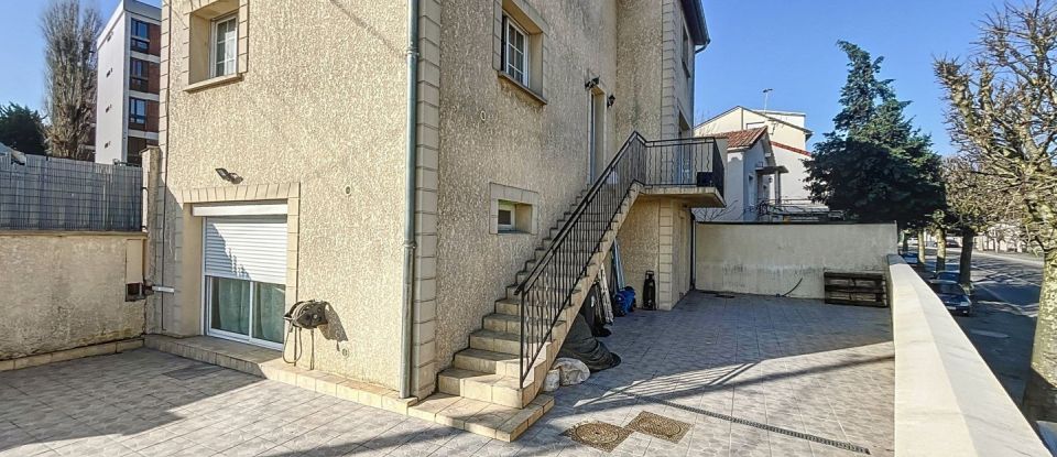 Appartement 4 pièces de 99 m² à Noisy-le-Sec (93130)