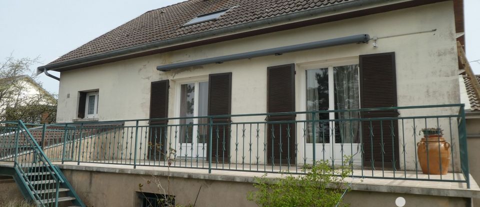 House 5 rooms of 136 m² in Chaumont (52000)