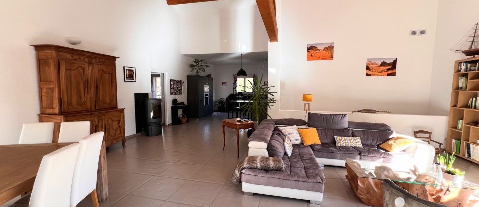 Mansion 7 rooms of 305 m² in Rousset (13790)