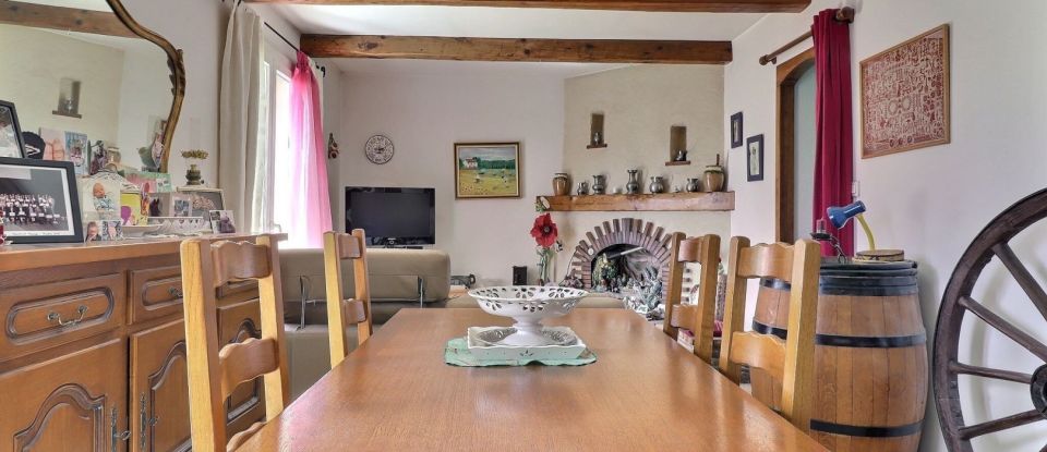 House 4 rooms of 90 m² in Le Beausset (83330)