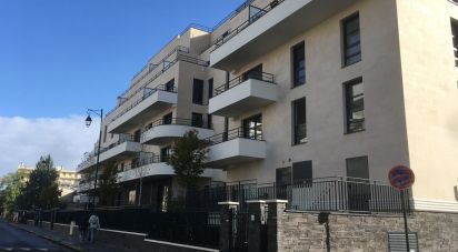 Appartement 4 pièces de 83 m² à Colombes (92700)