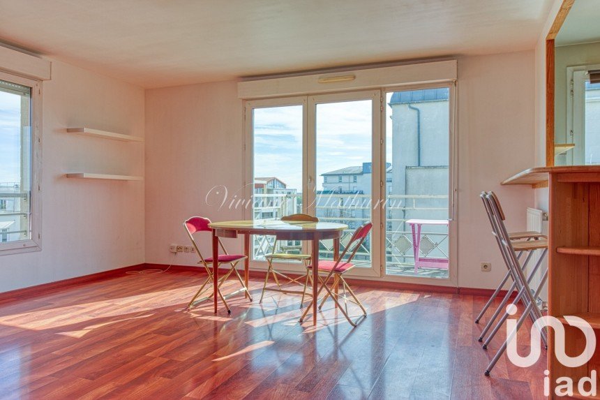 Appartement 3 pièces de 62 m² à Saint-Ouen-l'Aumône (95310)