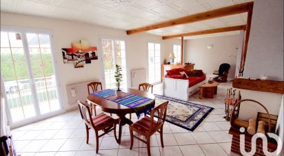Maison traditionnelle 7 pièces de 165 m² à Marolles-en-Hurepoix (91630)