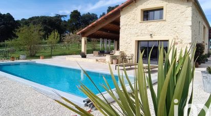 Country house 5 rooms of 156 m² in Valence-sur-Baïse (32310)