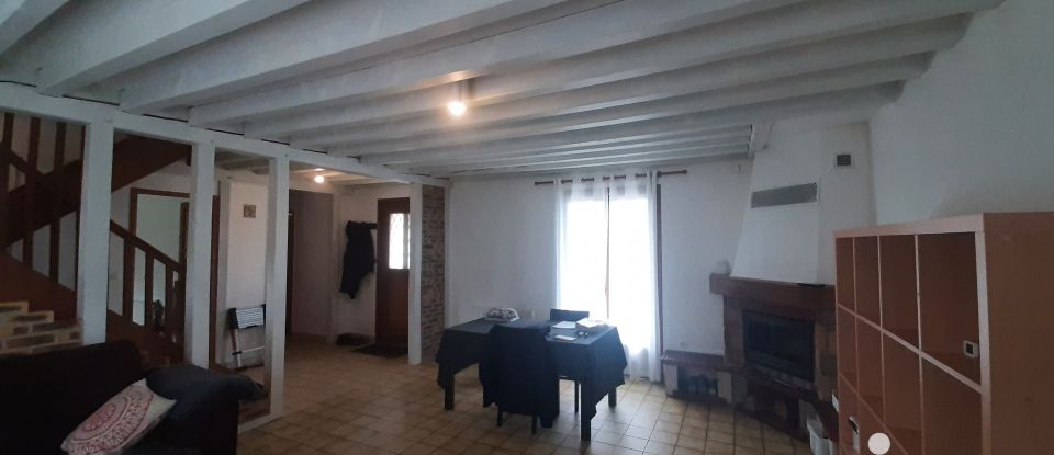 Maison 4 pièces de 100 m² à Sainte-Colombe (77650)