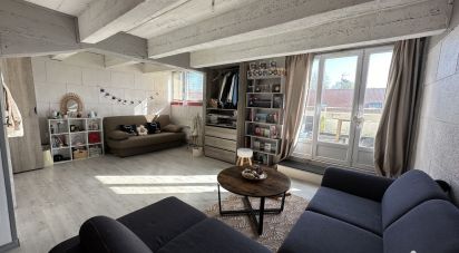 Apartment 6 rooms of 125 m² in Saint-Julien-les-Villas (10800)