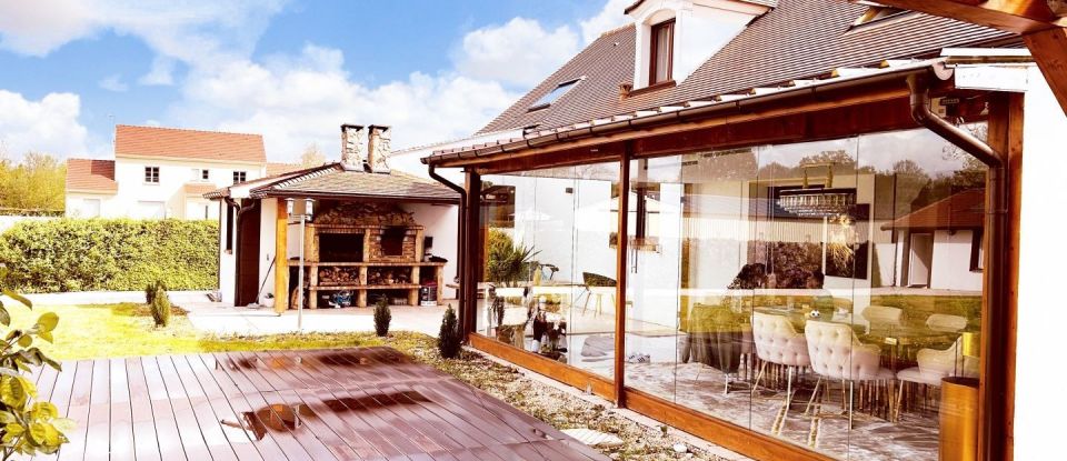 House 8 rooms of 227 m² in Lesches (77450)