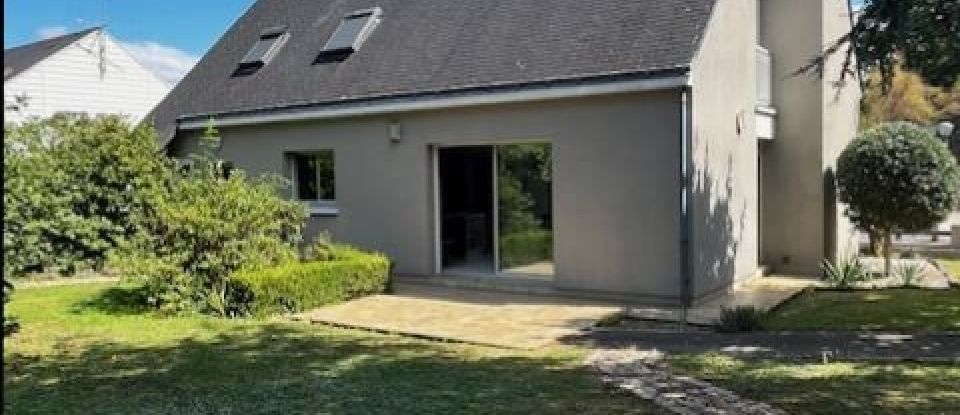 Maison 6 pièces de 137 m² à Carquefou (44470)