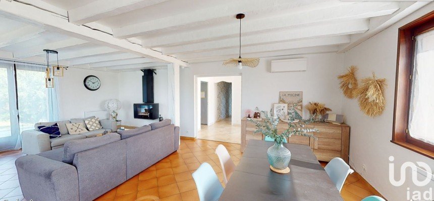 Maison 9 pièces de 181 m² à Reventin-Vaugris (38121)