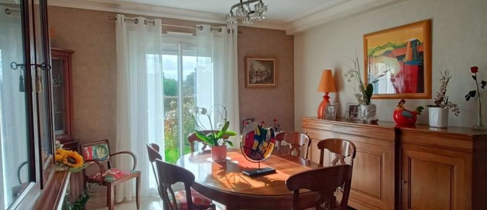 House 6 rooms of 93 m² in Plédran (22960)