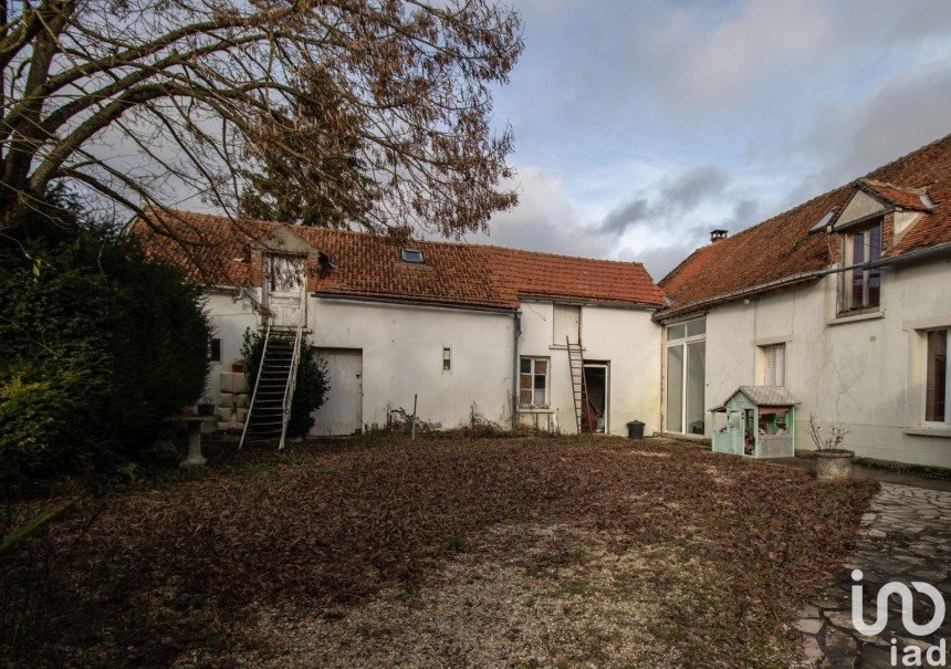 Maison 4 pièces de 156 m² à Beaumont-du-Gâtinais (77890)