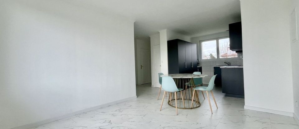 Maison 5 pièces de 119 m² à Gençay (86160)