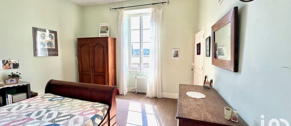 House 6 rooms of 242 m² in Saint-Michel-d'Euzet (30200)