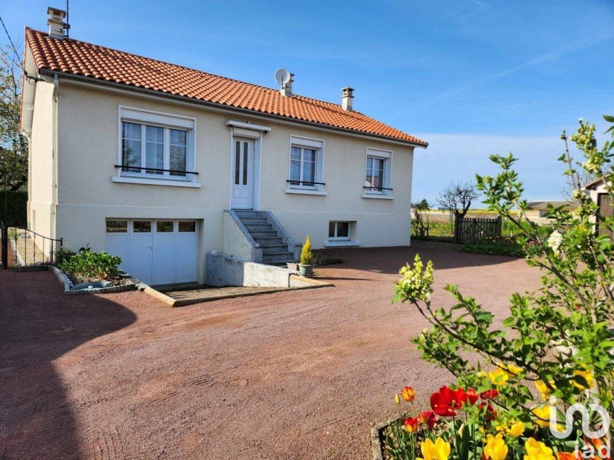 House 5 rooms of 92 m² in Thouars (79100)