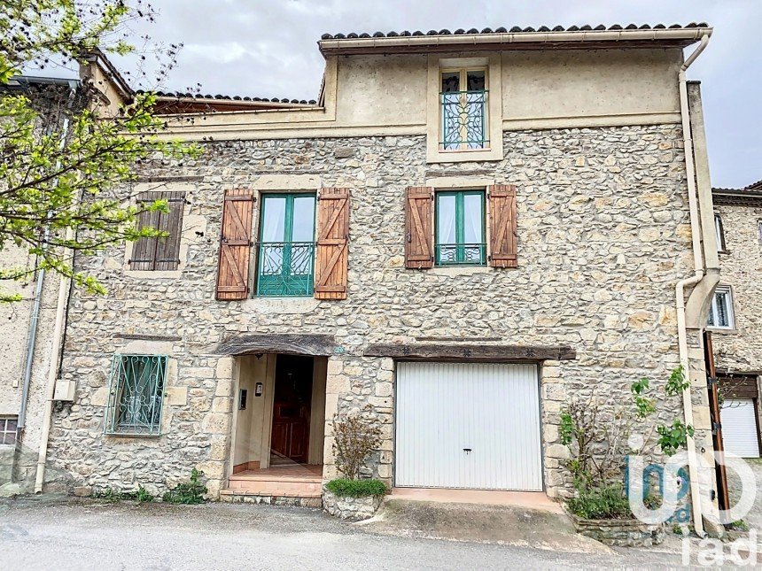 Maison de village 7 pièces de 190 m² à Saint-Pierre-de-Bœuf (42520)