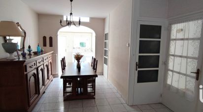House 4 rooms of 88 m² in Croix (59170)
