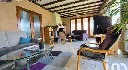 House 10 rooms of 241 m² in Aizenay (85190)