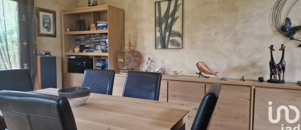 House 5 rooms of 91 m² in Coubron (93470)