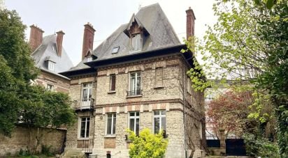 House 8 rooms of 295 m² in Compiègne (60200)