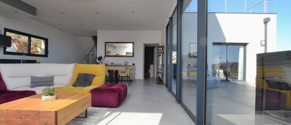 House 6 rooms of 161 m² in Narbonne (11100)
