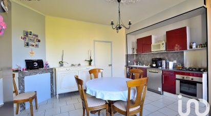 House 3 rooms of 72 m² in Manthelan (37240)