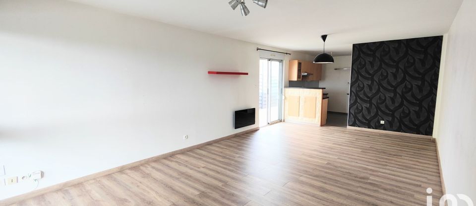 Appartement 3 pièces de 65 m² à Poitiers (86000)