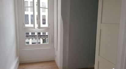 Appartement 3 pièces de 49 m² à Neuilly-sur-Seine (92200)