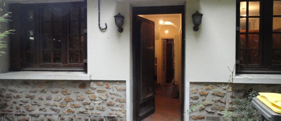 House 7 rooms of 218 m² in Morsang-sur-Orge (91390)