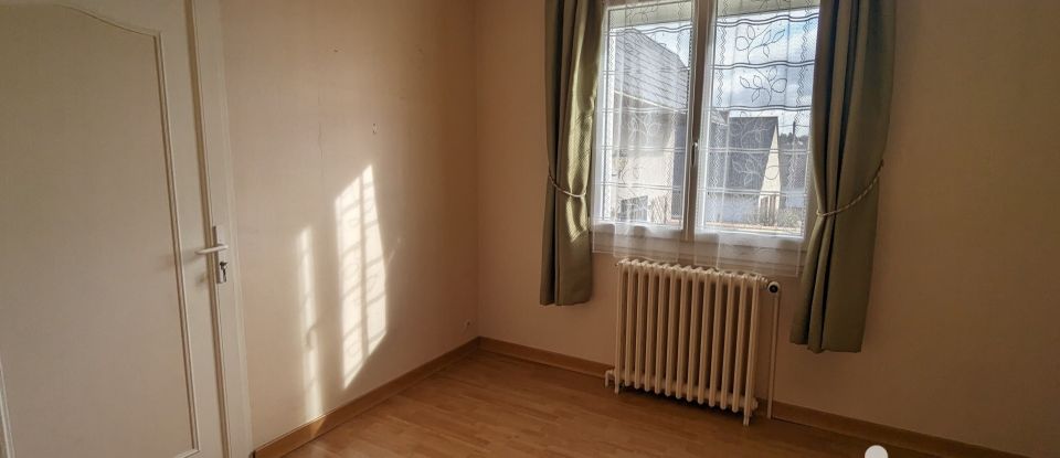 House 4 rooms of 74 m² in Vendôme (41100)