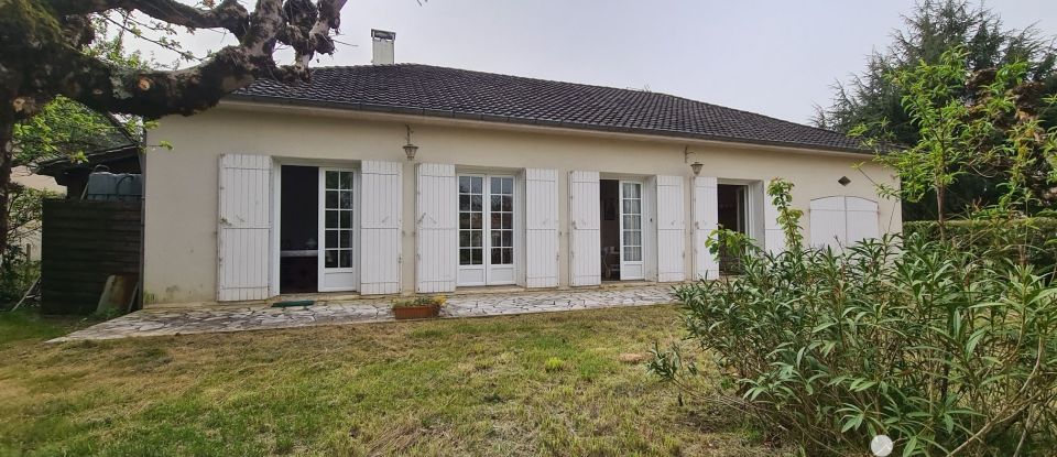 House 4 rooms of 115 m² in - (24240)