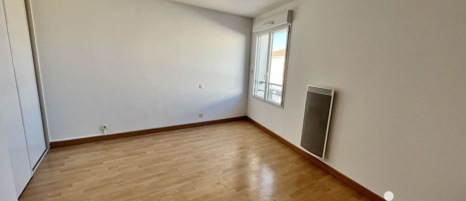 Apartment 2 rooms of 49 m² in - (85340)
