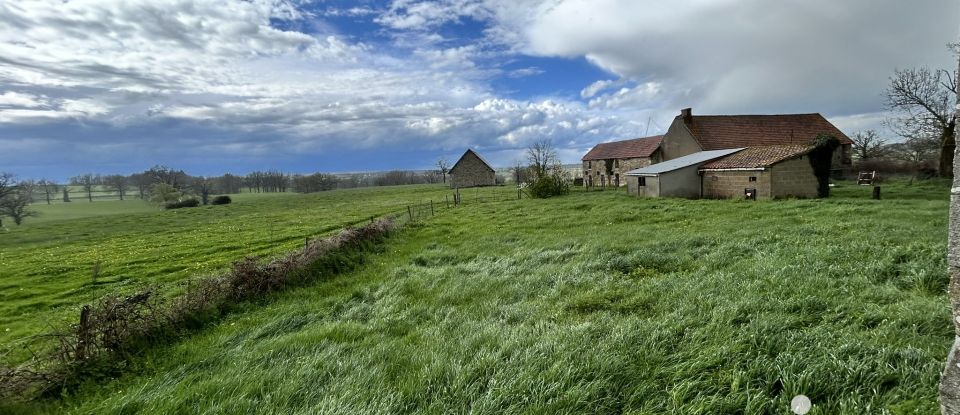 Farm 5 rooms of 87 m² in Bézenet (03170)