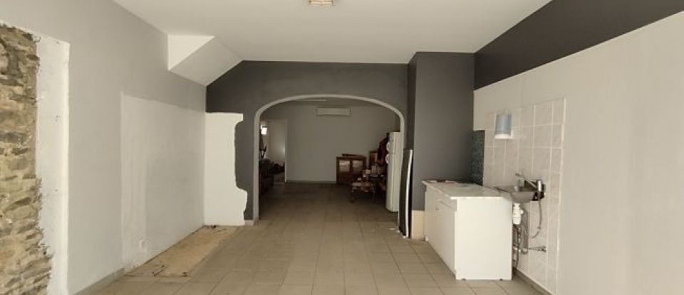 Maison 7 pièces de 220 m² à Dourdain (35450)
