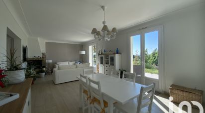 Maison traditionnelle 8 pièces de 245 m² à Villeneuve-sur-Lot (47300)
