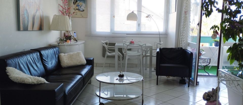 Appartement 3 pièces de 74 m² à Saint-Julien-en-Genevois (74160)