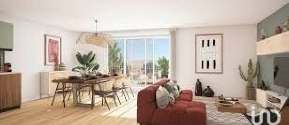 Apartment 3 rooms of 77 m² in Cenon (33150)