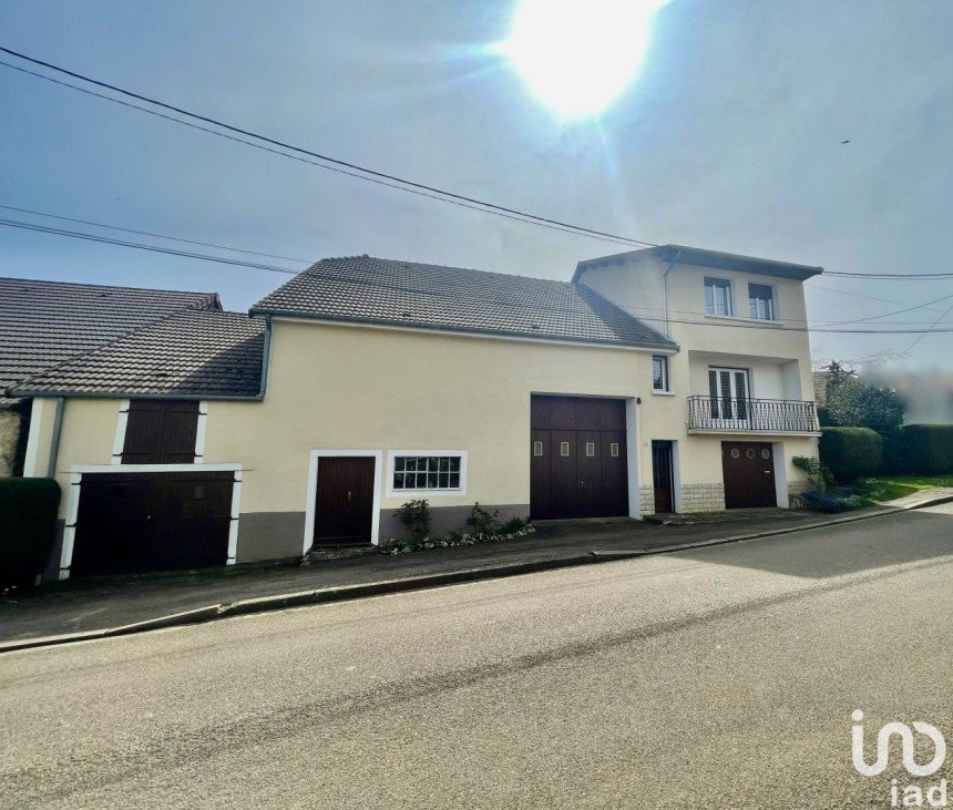 House 6 rooms of 140 m² in Chauffourt (52140)