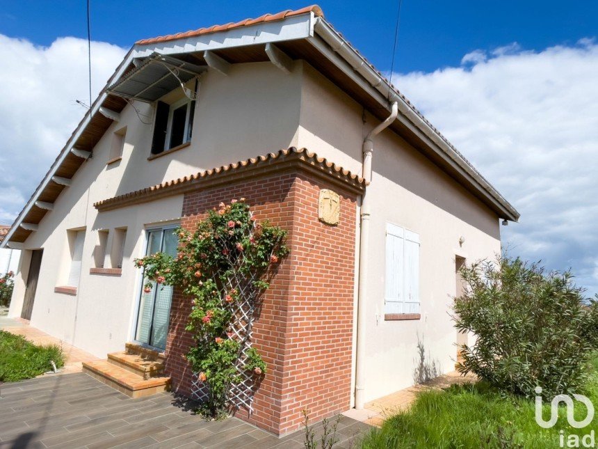 House 8 rooms of 170 m² in Aussonne (31840)