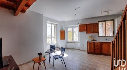 Apartment 3 rooms of 45 m² in Eyragues (13630)