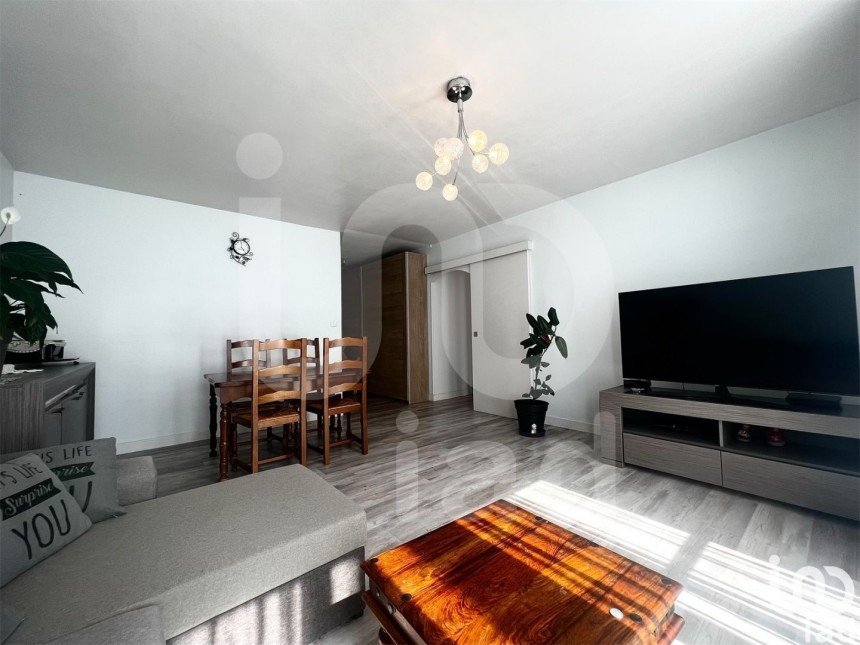 Appartement 3 pièces de 67 m² à Cergy (95000)