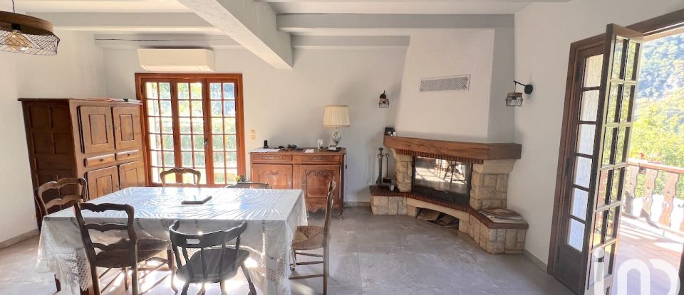 Traditional house 4 rooms of 100 m² in Saint-Martin-Vésubie (06450)